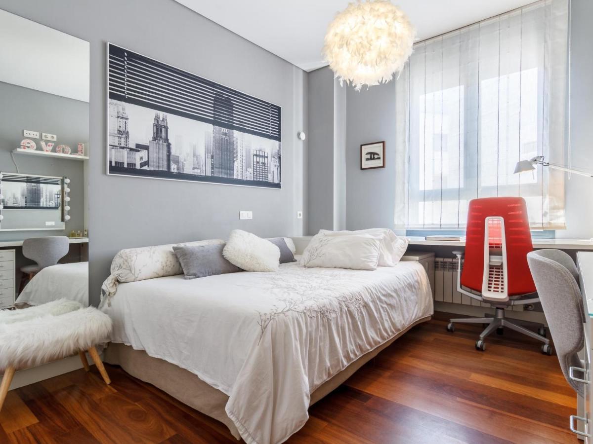 Apartamento De Diseno Con Parking Appartement Bilbao